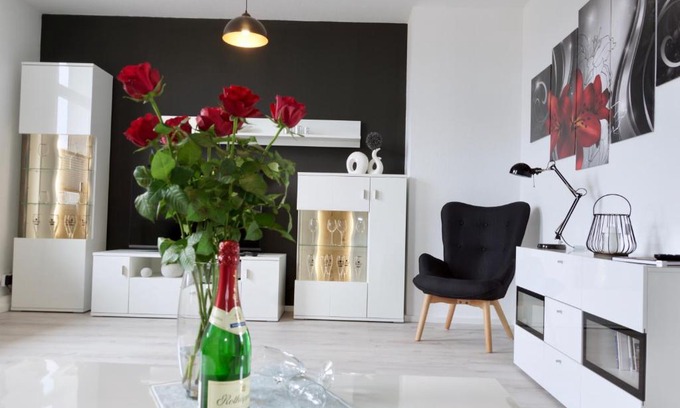 Thale Apartment | Cozy Ferienwohnung Ostard 1: Kid-Friendly with Kitchen
