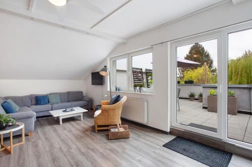 Germete Apartment | Family-Friendly Ferienwohnung Pöttner for Memorable Stays