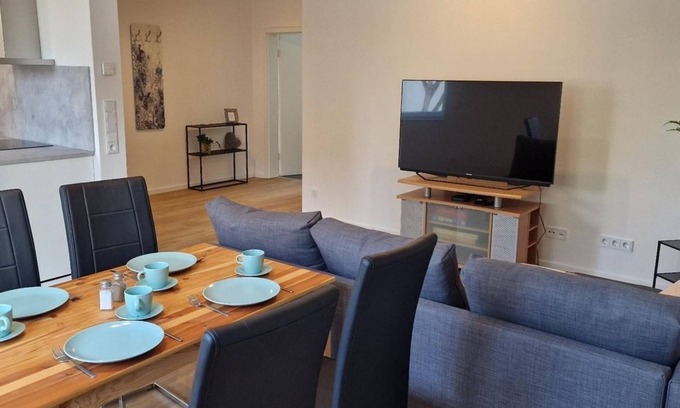 Beurig Apartment | Ocean View Retreat: Family-Friendly Ferienwohnung Pütz