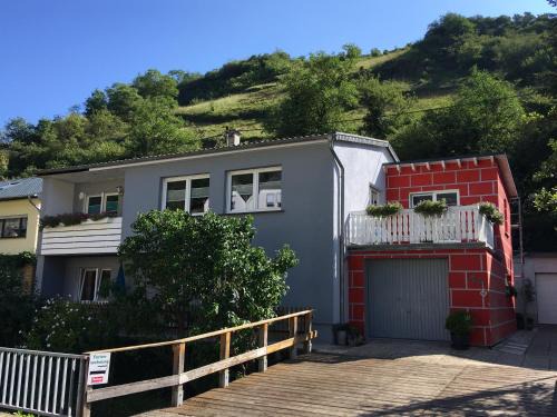 Pommern Apartment | Pet-Friendly Ferienwohnung Pomaria - Guest Rated 9.3/10