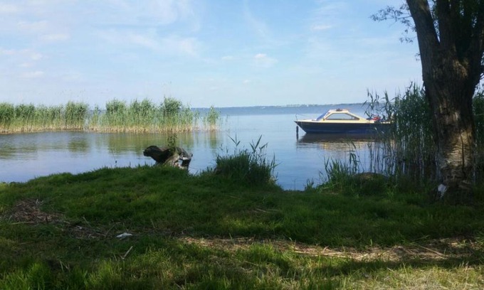 Muritz Apartment | Budget-Friendly Retreat at Ferienwohnung Röbel/Müritz