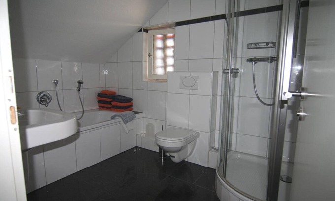 Hiltrup Apartment | Cozy Ferienwohnung Schorn for 1-2 Guests with Kitchen