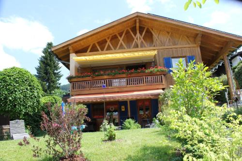 Oberammergau Apartment | Pet-Friendly Retreat at Ferienwohnung Schauberger