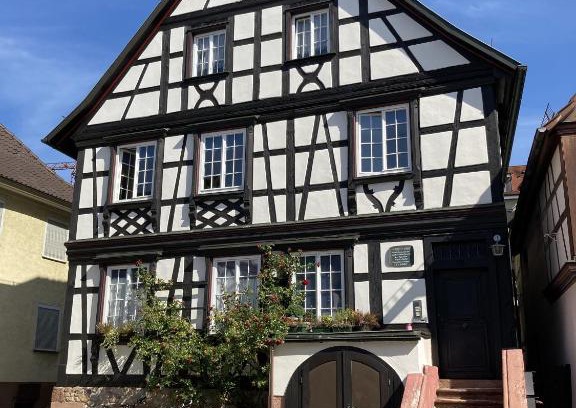 Gengenbach Apartment | Family-Friendly Ferienwohnung Scheffelhaus with Pet Access