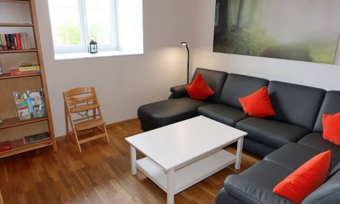 Loffingen Apartment | Perfect Family Retreat: Ferienwohnung Scheune with Pet-Friendly Amenities