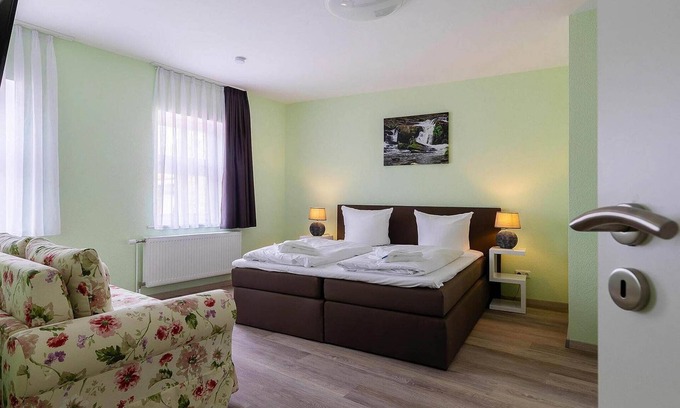 Wernigerode Old Town Apartment | Cozy Apartment Schlossblick in Wernigerode with Breakfast