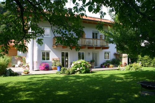 Muhlbach Apartment | Child-Friendly Ferienwohnung Schmid Ursula - Rated 9/10