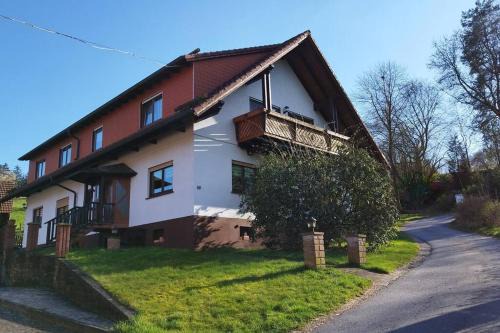 Beerfelden Apartment | Family-Friendly Ferienwohnung Schmidt with Oceanfront Views