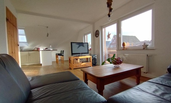 Schuettorf Apartment | Top-Rated Ferienwohnung Schmidt: Ideal for Families