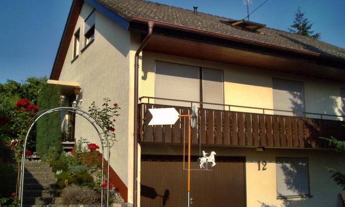 Ueberlingen Apartment | Family-Friendly Ferienwohnung Schmotzle with High Ratings