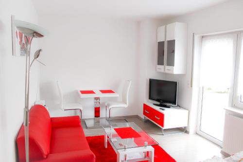 Kronau Apartment | Family-Friendly Retreat at Ferienwohnung Schwalbennest