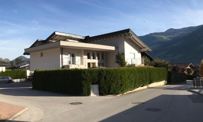 Fuegen Apartment | Family-Friendly Ferienwohnung Schweiberer with High Ratings