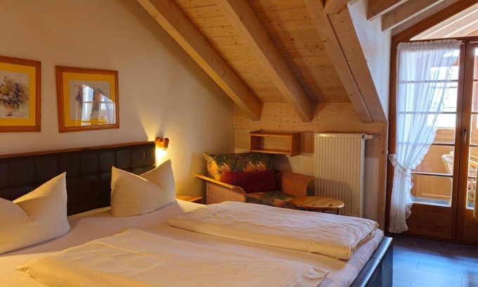 Bolsterlang Apartment | Family-Friendly Ferienwohnung Seeger with Kitchen & Pets Welcome