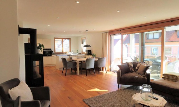 Hagnau Apartment | Discover Ferienwohnung Sonneck: 4-Star Perfection Awaits