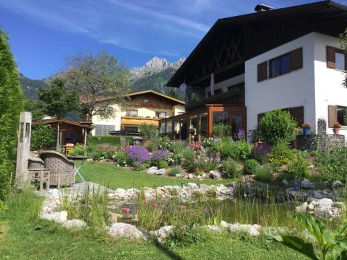 Hoefen Apartment | Oceanfront Retreat: Ferienwohnung Sonnenschein Awaits You