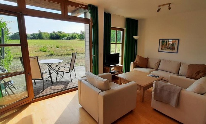 Wittenbeck Apartment | Family-Friendly Retreat at Ferienwohnung Sonnenwiese