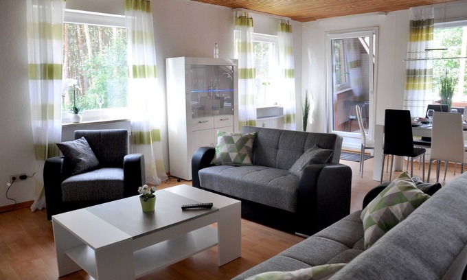 Bad Bevensen Apartment | Family-Friendly Ferienwohnung Sperlingslust with Kitchen Access