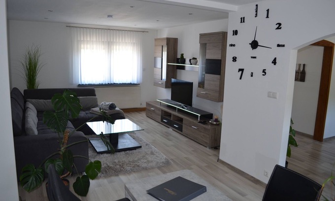 Contwig Apartment | Stambach Vacation Apartment: Family-Friendly with Breakfast