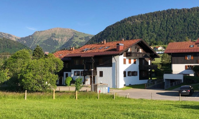 Steibis Apartment | Seaside Family Retreat at Ferienwohnung Steibis, Allgäu
