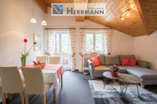 Bad Faulenbach Apartment | Family-Friendly Ferienwohnung Steinrose with Pool Access