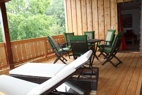 Chieming Apartment | Child-Friendly Ferienwohnung Sternschnuppe - Guest Rated 9.8