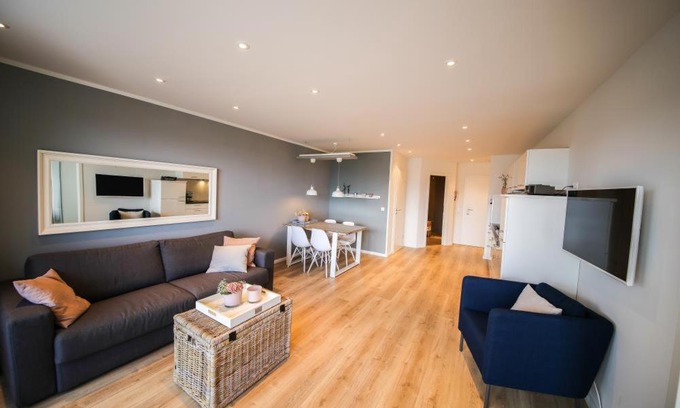 Scharbeutz Apartment | Family-Friendly Ferienwohnung Strandvilla Augustusbad App. 18