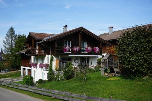 Obermaiselstein Apartment | Oceanfront Ferienwohnung Stuimändle: Rated 9/10 by Guests