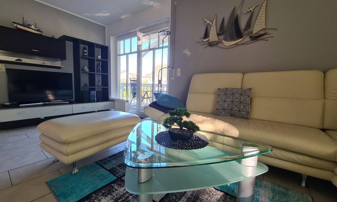 Graal Mueritz Apartment | Cozy T24 – 2-Room Apartment Near Beach for Couples