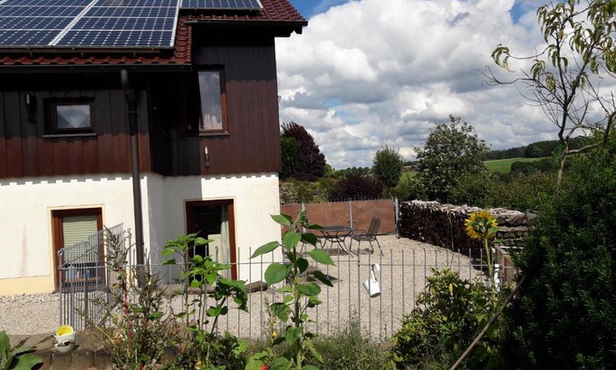 Dahlem Apartment | Cozy Ferienwohnung Talblick Dahlem: Pet-Friendly Retreat