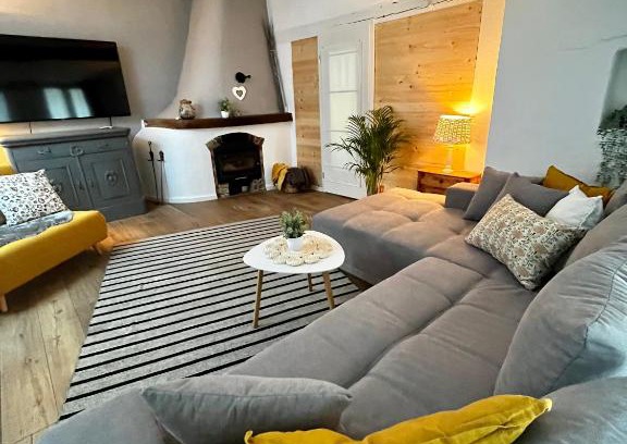 Zulpich Apartment | Family-Friendly Ferienwohnung Terrassenblick with Top Ratings