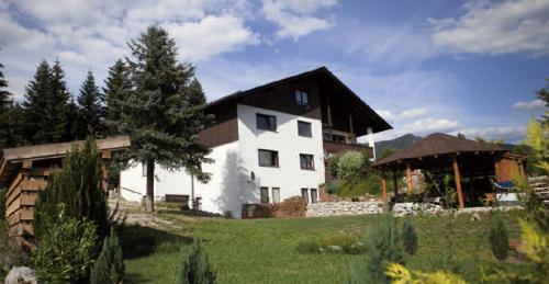 Lam Apartment | Family-Friendly Getaway at Ferienwohnung Traummichel