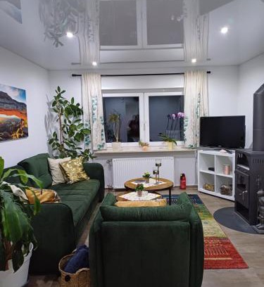 Hinterweidenthal Apartment | Exceptional Ferienwohnung Unterm Rappenfels with Ocean Views