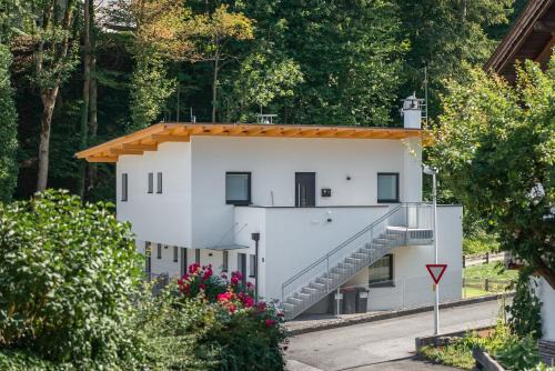 Schwaz Apartment | Family-Friendly Ferienwohnung Unterlechner - Apt 1 Awaits
