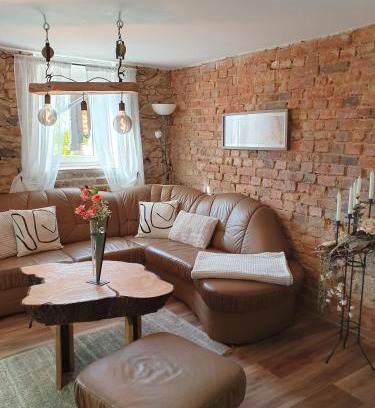 Zittau Apartment | Child-Friendly Ferienwohnung Urlaubsbasis Renate - 9/10 Rated