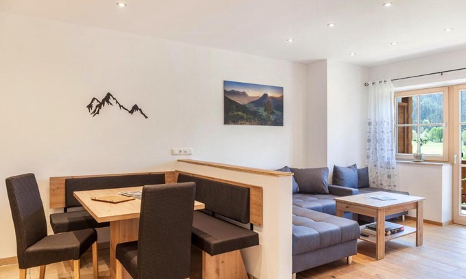 Farchant Apartment | Child-Friendly Retreat at Ferienwohnung Vrenal - Rated 9.7/10