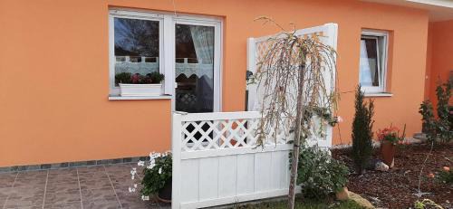 Bad Koesen Apartment | Guest Rated 8.6: Ferienwohnung Weinbergblick for Families