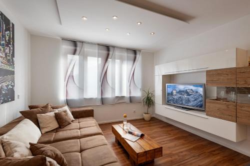 Waidring Apartment | Discover Ferienwohnung Weiss: Family-Friendly Getaway