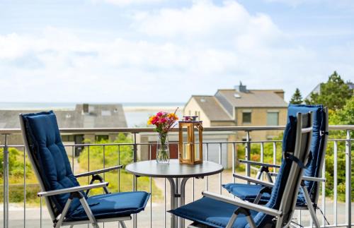 Wittduen Apartment | Oceanfront Family Retreat at Ferienwohnung Egel 2