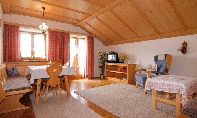 Bad Feilnbach Apartment | Comfortable Ferienwohnung Wendelstein for Up to 4 Guests