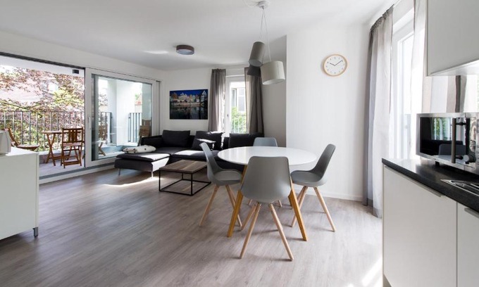 Universitat Apartment | Family-Friendly Ferienwohnung Wilhelmstraße with 9.2 Ratings