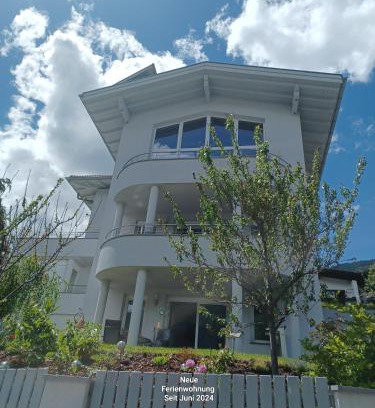 Wenns Apartment | Oceanfront Retreat: Ferienwohnung Witting, Guest Rated 10/10