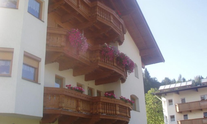 Auffach Apartment | Guest Rated 9.5: Family-Friendly Ferienwohnung Wohlfartstätter