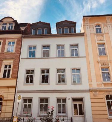 Naumburg Apartment | Family-Friendly Ferienwohnung Wunderlich - Guest Rated 9.3