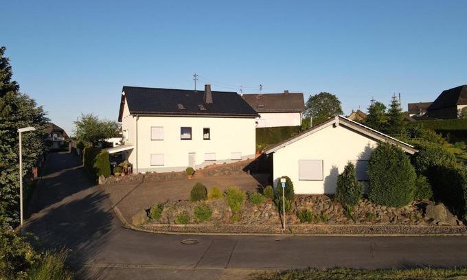 Munk Apartment | Pet-Friendly Retreat Near Nürburgring with Ocean View