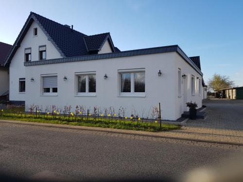 Vossenack Apartment | Family-Friendly Ferienwohnung Zur Alten Gärtnerei - 9.3/10