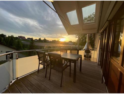 Hochbuch Apartment | Inviting Family Getaway at Ferienwohnung Zur Imme