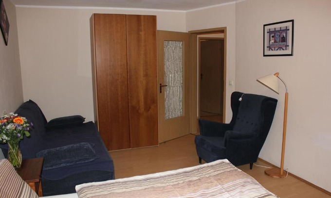City Centre Regensburg Apartment | Inviting Ferienwohnungen Goldbach: Ideal for Families