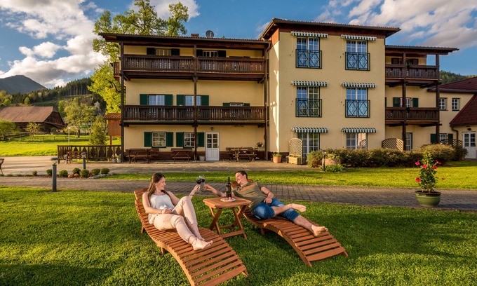 Aflenz Land Apartment | Pet-Friendly Ferienwohnungen Hotel Garni Dörflerwirt - 9.8/10