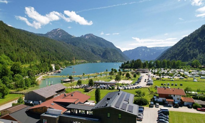 Achenkirch Apartment | Pet-Friendly Ferienwohnungen Karlingerhof with Ocean Views