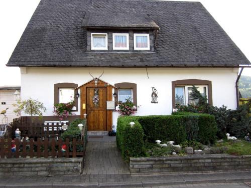 Zueschen Apartment | Family-Friendly Ferienwohnungen Kießler with High Ratings